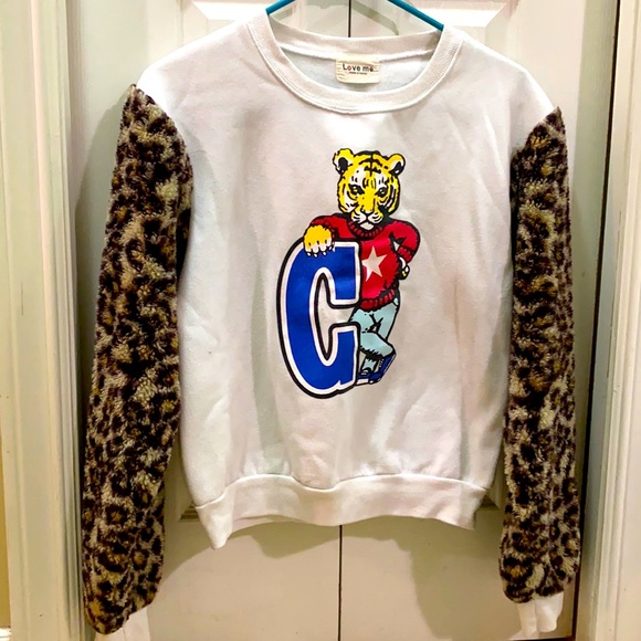 Sweater - Picture 1 of 3